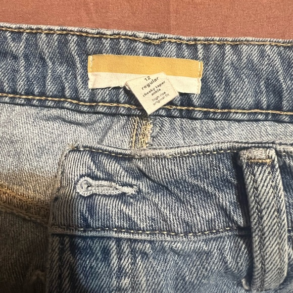 Jeans - Picture 2 of 3